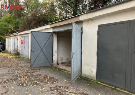 prodej garáže s pozemkem 17 m2, Fabiánova, Praha – 5 Košíře
