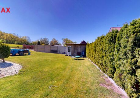 Prodej rodinného domu 6+1 se zahradou, sklepem a garáží, Krásná Hora nad Vltavou,