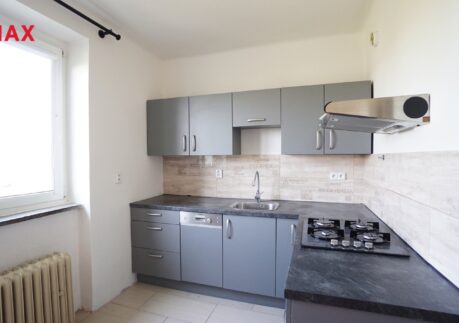 Pronájem bytu v klidném prostředí starší zástavby v Kbelích