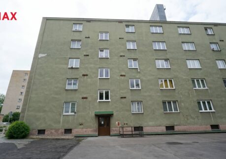 bytu 3+kk v cihlovém domě s výtahem, dobré spojení MHD