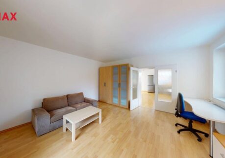 Pronájem bytu 2kk, s velkou terasou a balkonem na Praze 5-Košíře