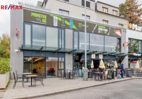 Pronájem obchodního prostoru u metra Kčerov 84 m2