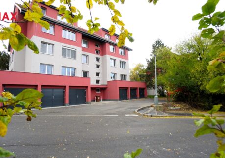 Pronájem bytu s dispozicí 1+KK spolu se soukromou zahrádkou o celkové ploše 62 m²