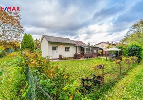 Prodej stavby/chaty na pozemku o výměře 297 m² v části Prahy 9 – Hloubětín