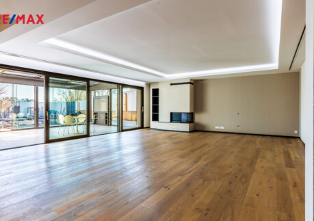 Rodinná vila s bazénem, Praha 5 Slivenec