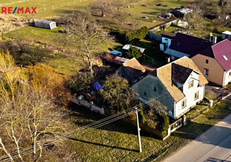 Prodej rodinného domu 89 m2 se zahradou 2334  m2  ve Vilémově  u Golčova Jeníkova