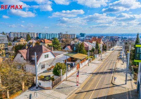 Prodej rodinného domu s širším spektrem využití na Praze 8, ul. Klapkova.