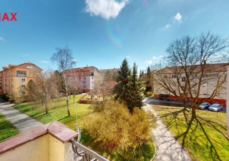 3+1, 62 m2 byt v 3.N.P. + 2 m2 balkon, Kbely, Martinická 644/2