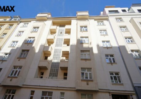 Pronájem bytu se 2 samostatnými pokoji, Praha 3 – Žižkov