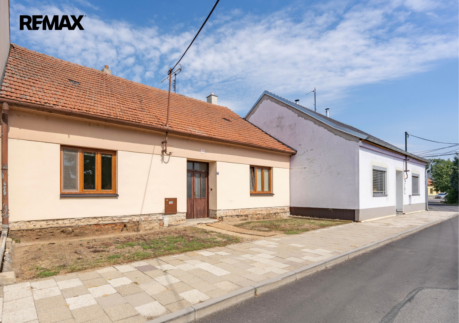 Rodinný dům se zahradou a řekou za domem | Pohořelice