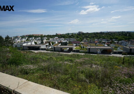 Prodej stavebního pozemku 721m2, K Housličkám Praha 6 Lysolaje