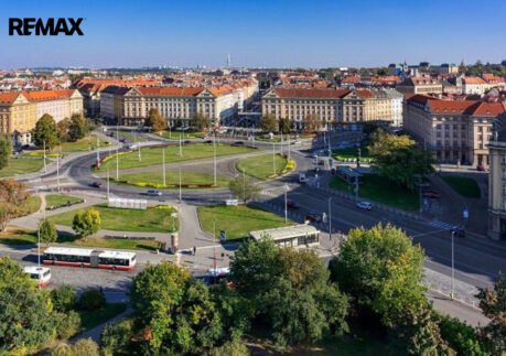 Pronájem nového podkrovního bytu 2+kk, 47,4 m² – Praha 6, Dejvice