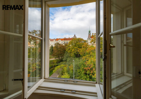 pronájem bytu 3+1, 97m2, Madriská, Praha