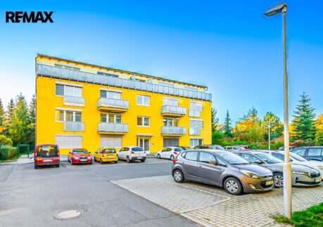 Investiční příležitost | Byt 1+kk, 33 m² + sklep, Jesenice u Prahy